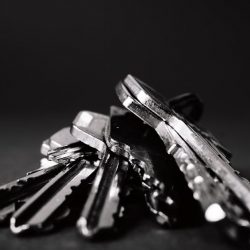 Property sale – tenant has moved out and not returned keys?