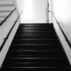 Tenant Dies on Staircase?