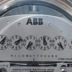 How to resolve £400 outstanding on a prepayment meter?