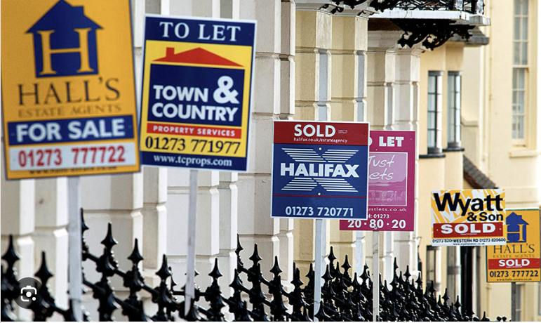 House prices dip post-Budget but 2025 looks bright – Rightmove